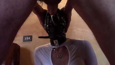 Такалуу Лаура, модель тандоо, видео 2021, бир нече шакекчеси бар терең тамак