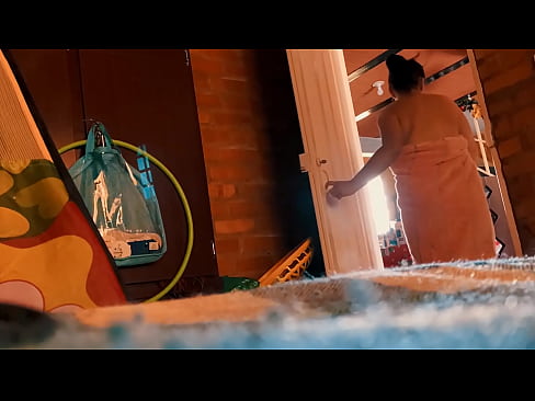 ❤️ Менин акем душка кирип ээрчийт, мен душка түшсөм, ал мени эркелетет. ☑ Порно ky.pornplaybb.ru